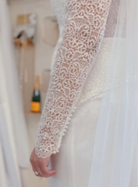 Ivory Guipure Lace – Isabella