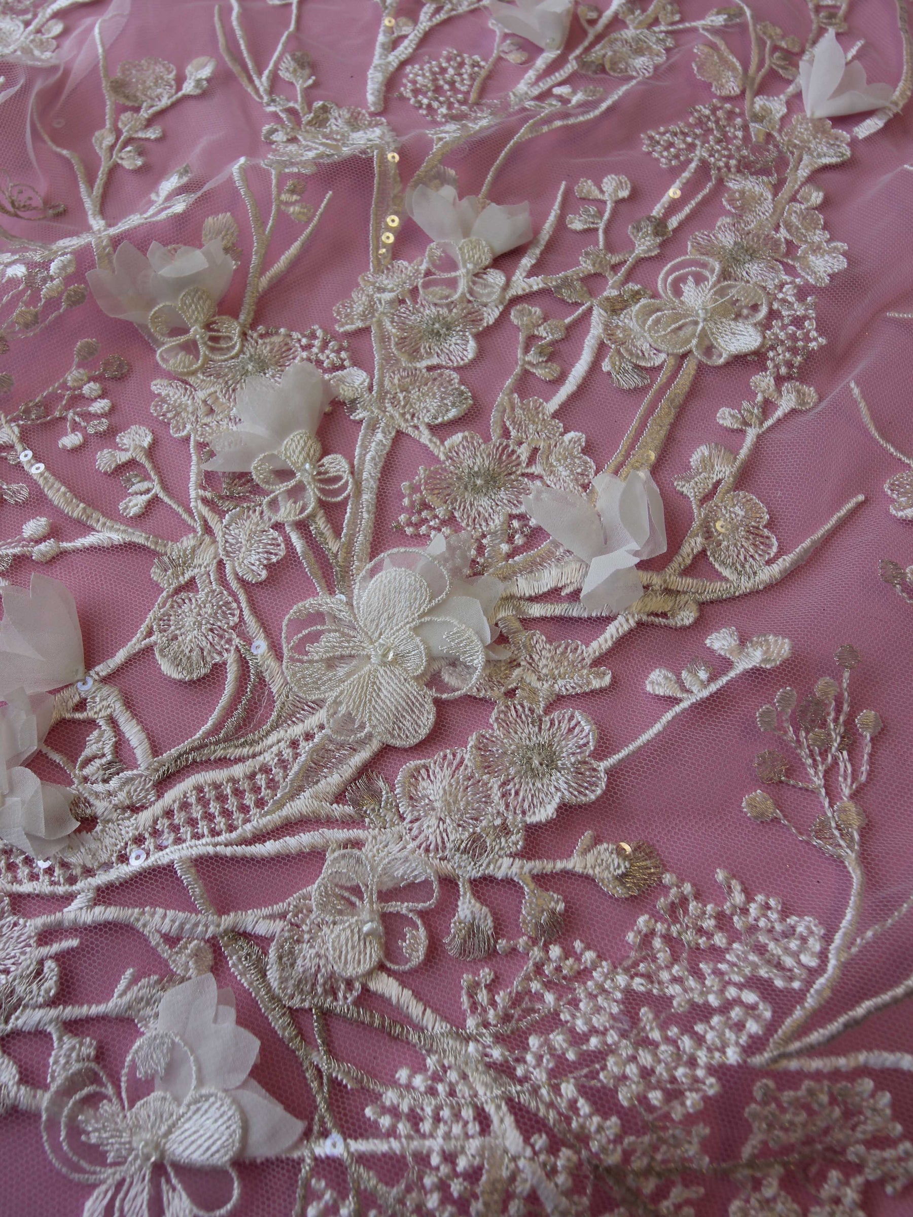 Ivory 3D Lace - Cinderella