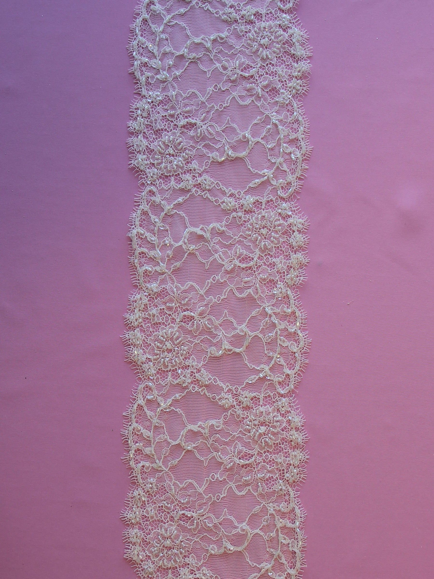 Ivory Beaded Lace Trim - Jade