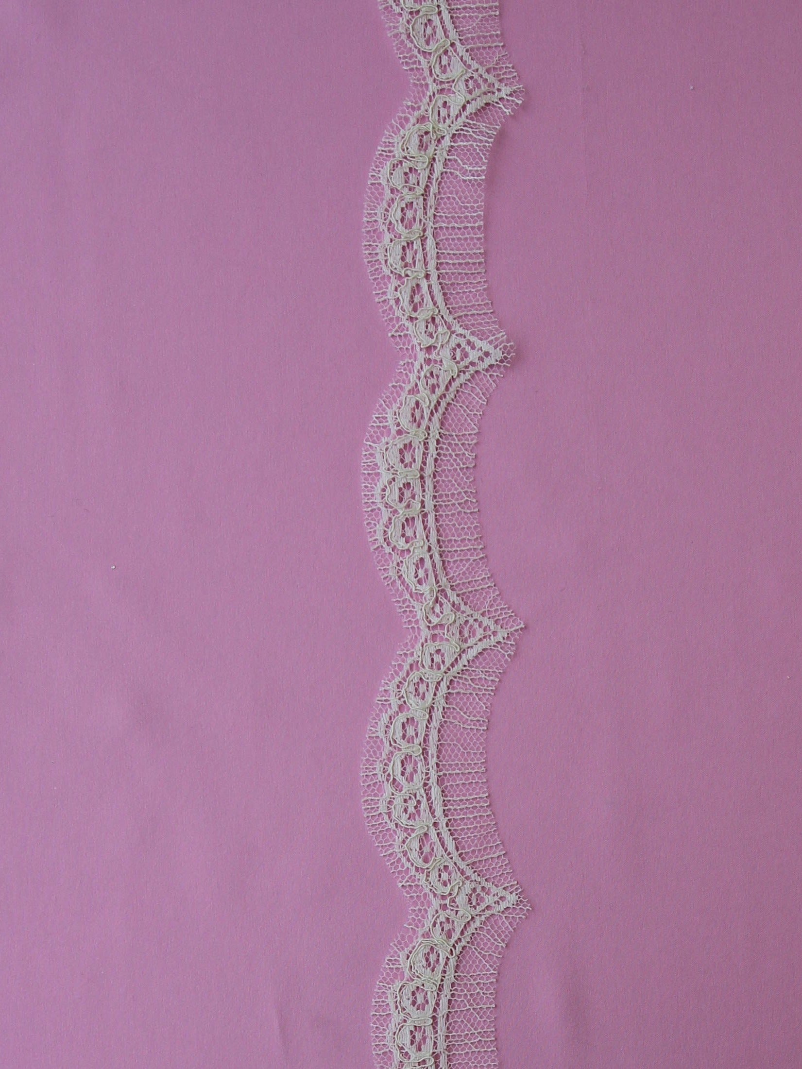 Ivory Chantilly Lace Trim - Pippi