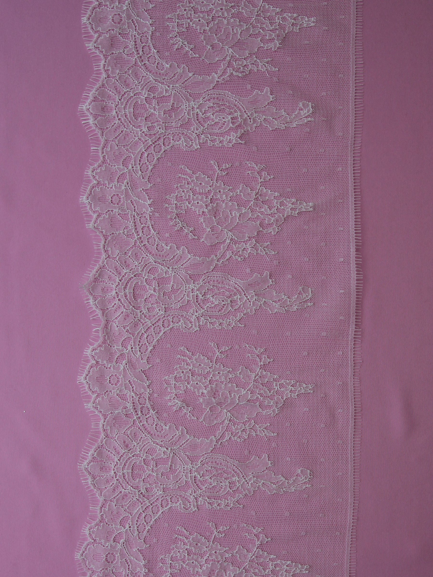 Ivory Chantilly Lace Trim - Sienna