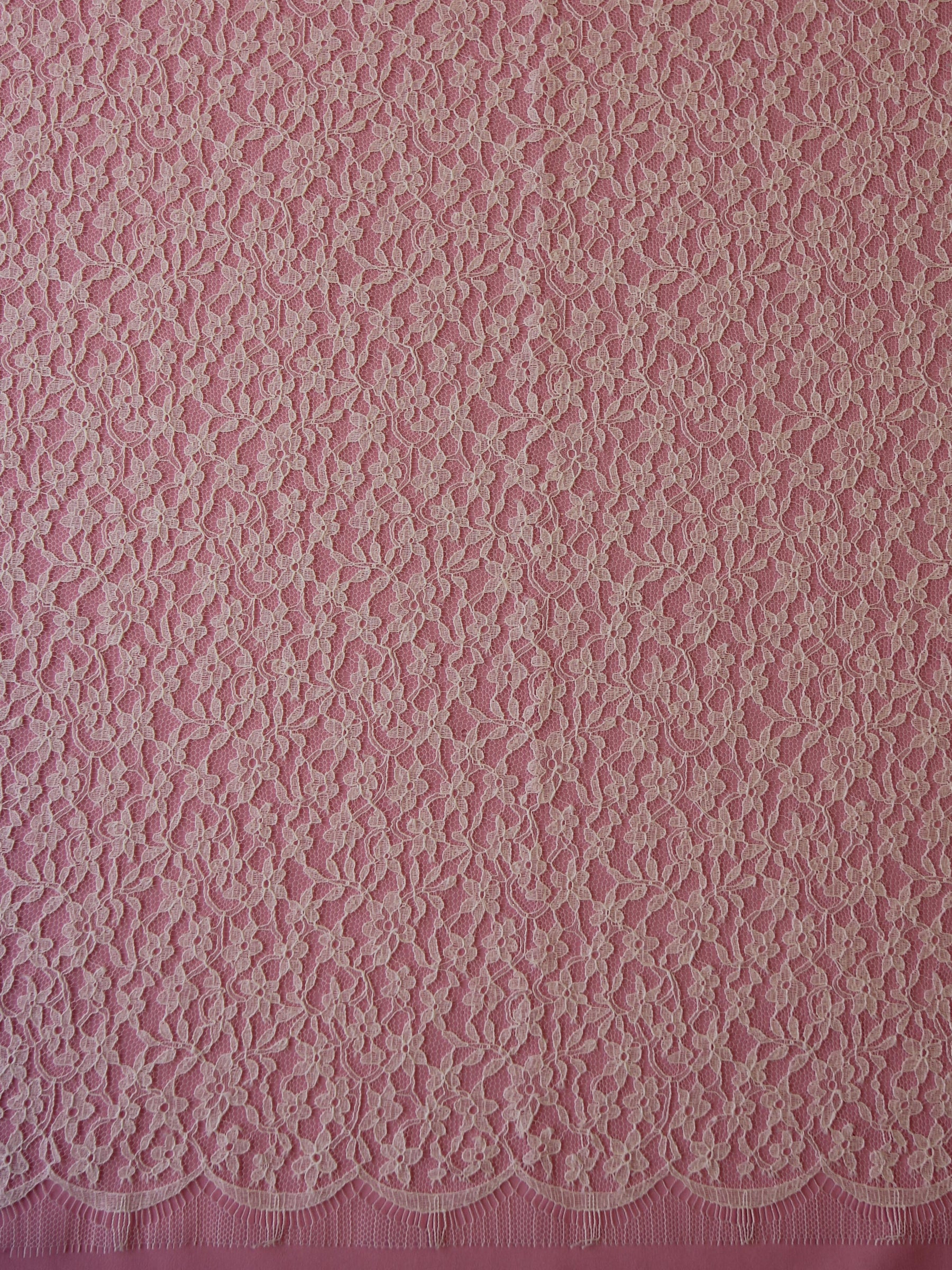 Ivory Chantilly Lace - Solange