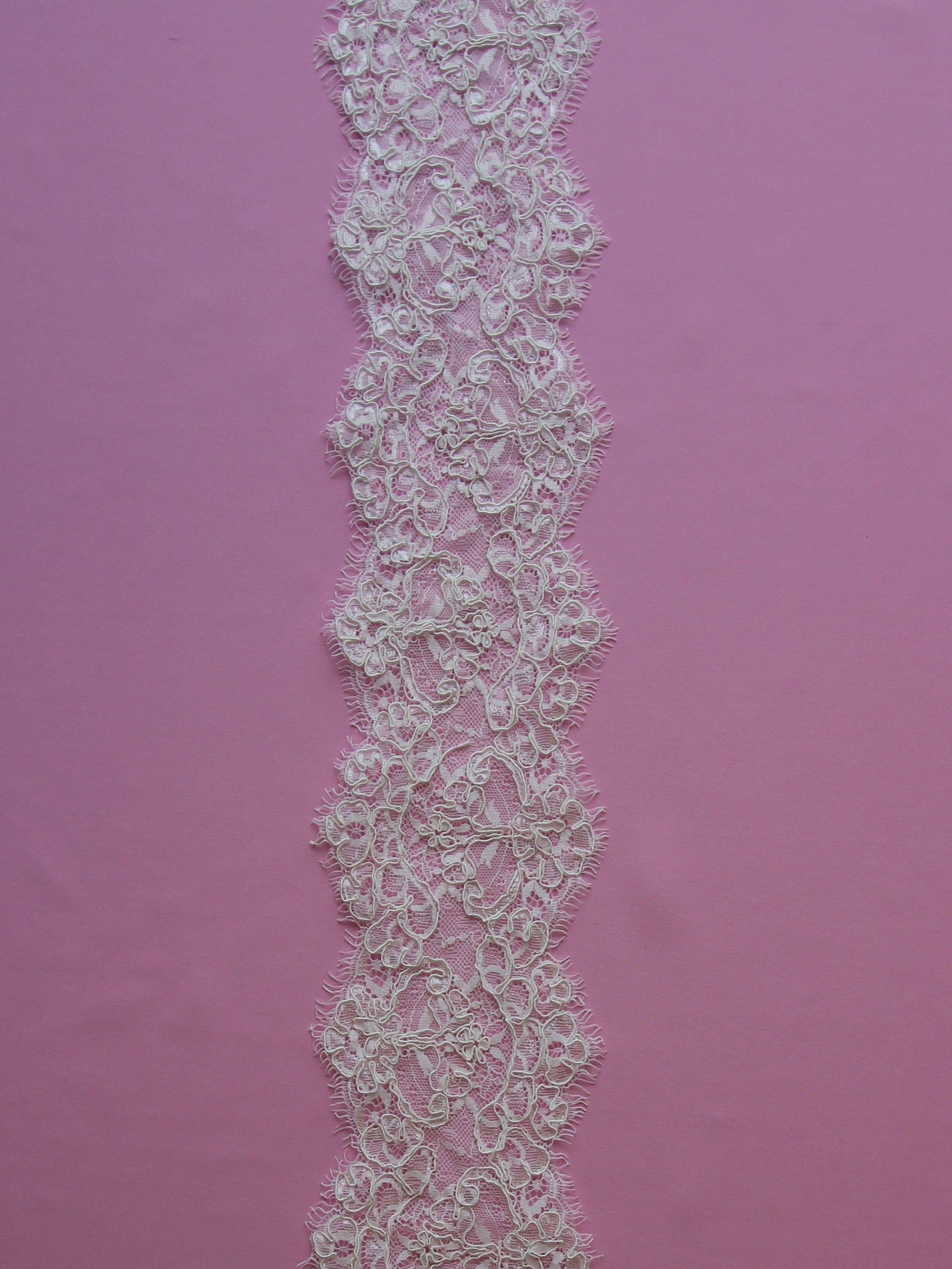 Ivory Corded Lace Trim - Molly