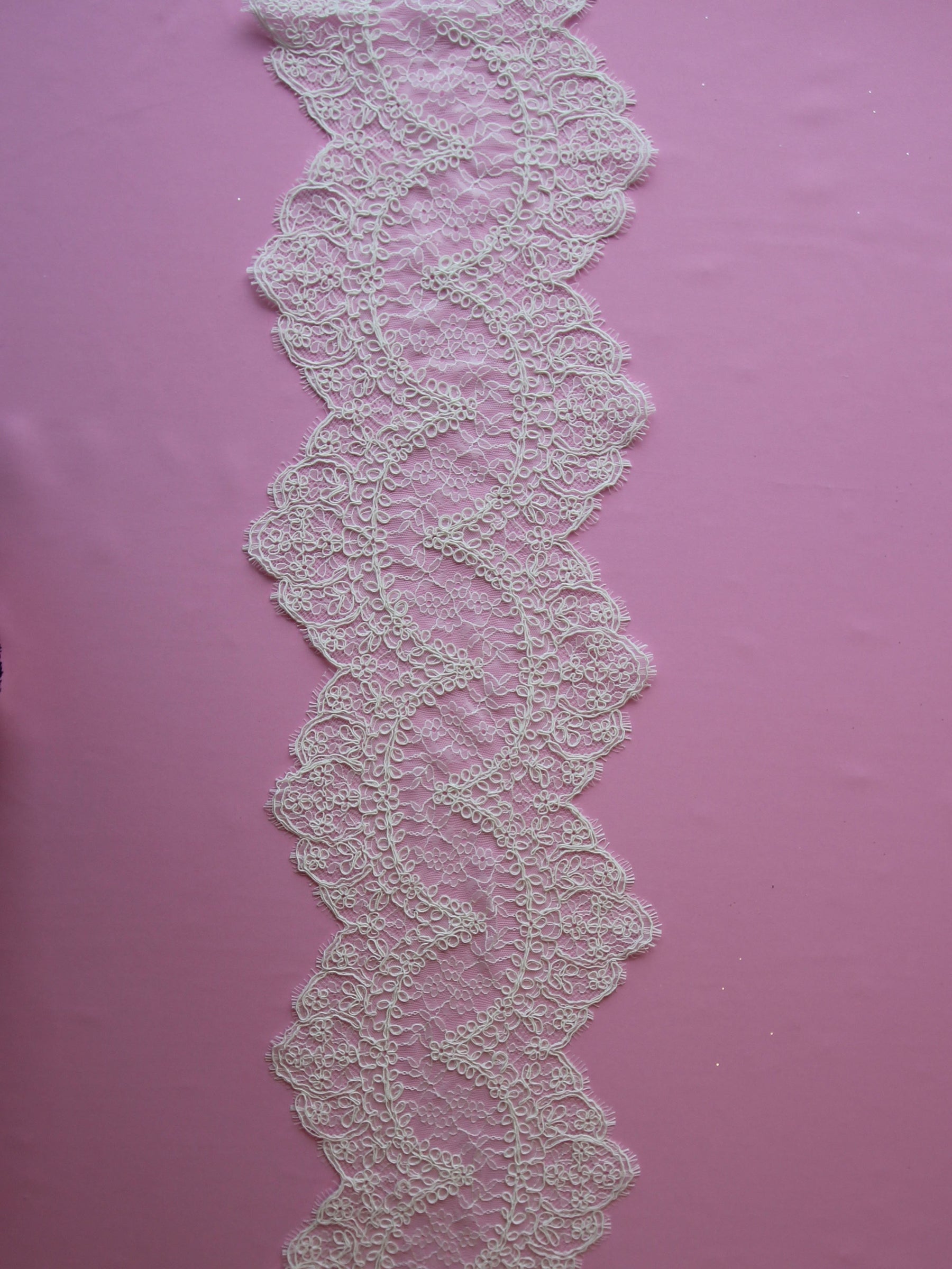 Ivory Corded Lace Trim - Amelia