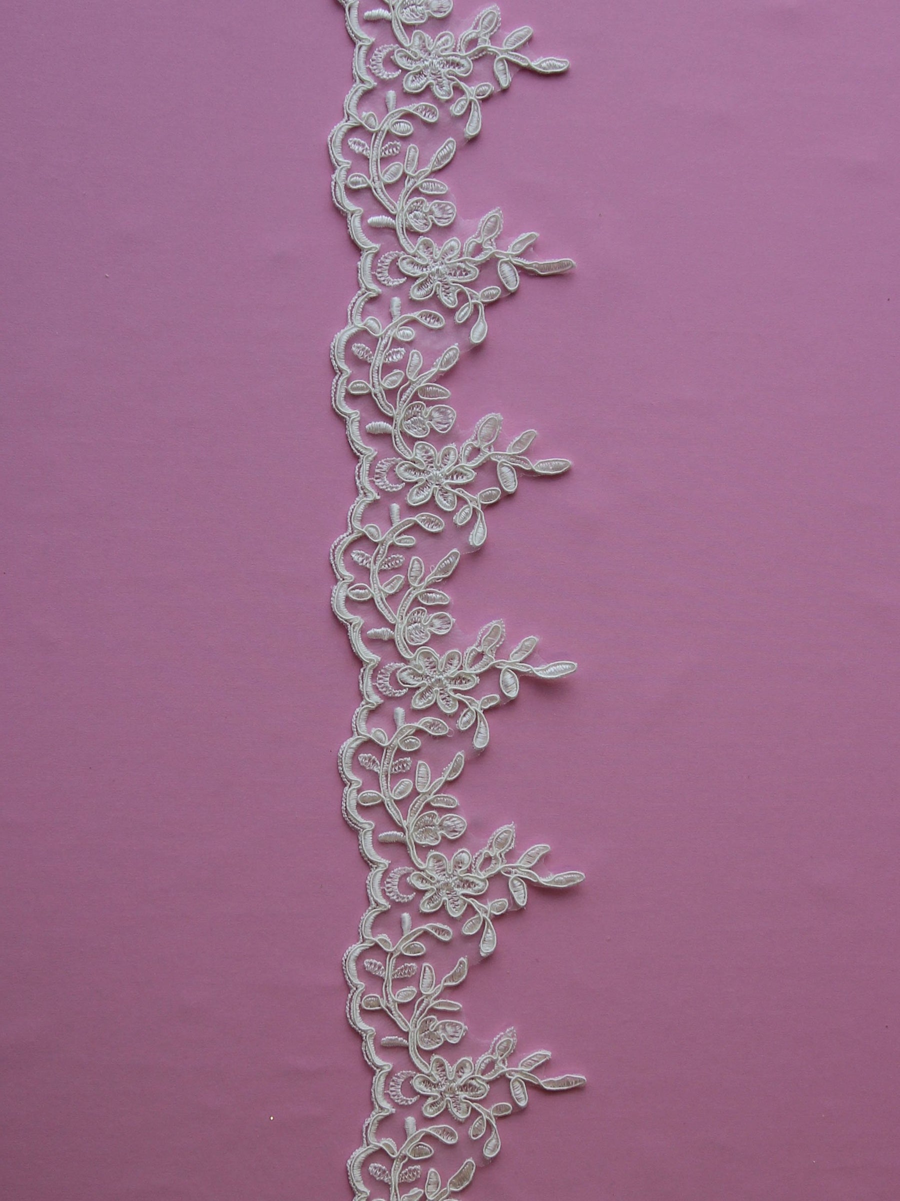 Ivory Corded Lace Trim - Gabrielle