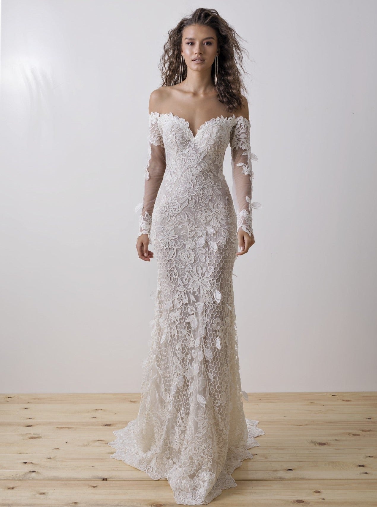 Ivory Embroidered Lattice Lace - Kiri