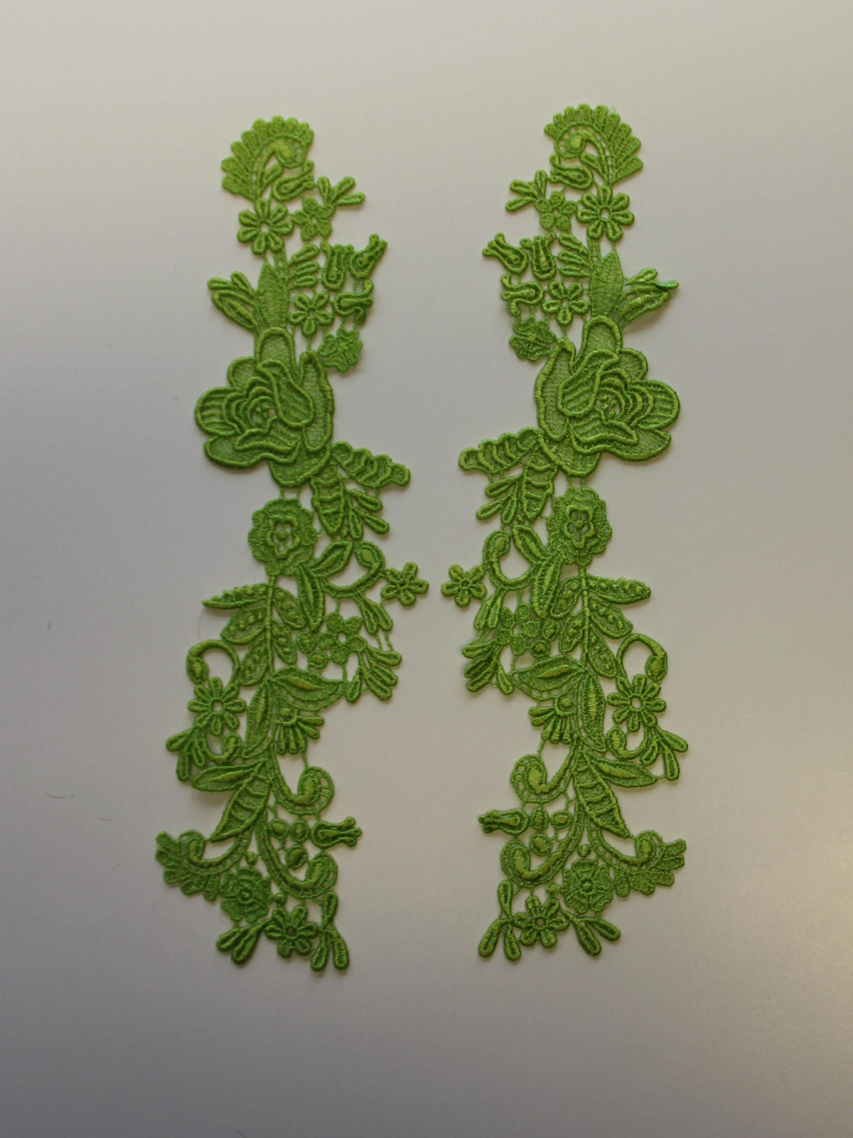 Tropical Green Corded Lace Appliques - Nova