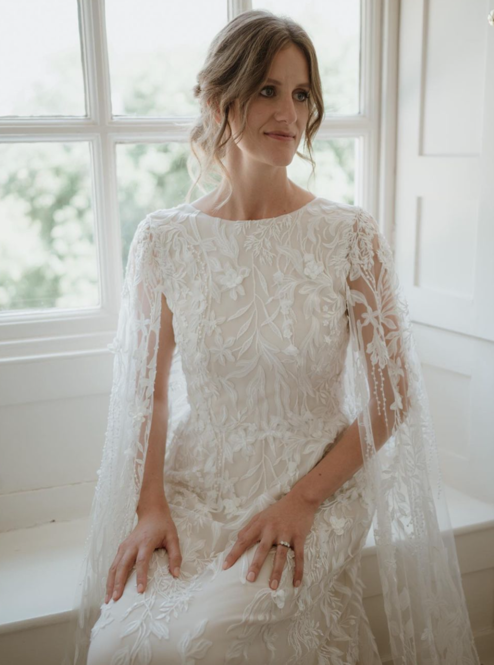Ivory Embroidered Lace - Luciana