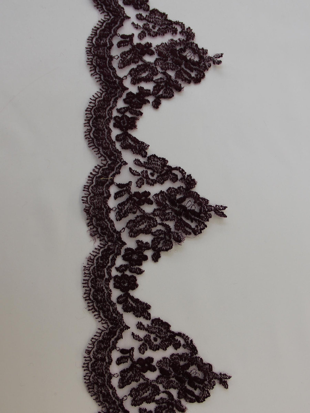 Plum Lace Trim - Dominique