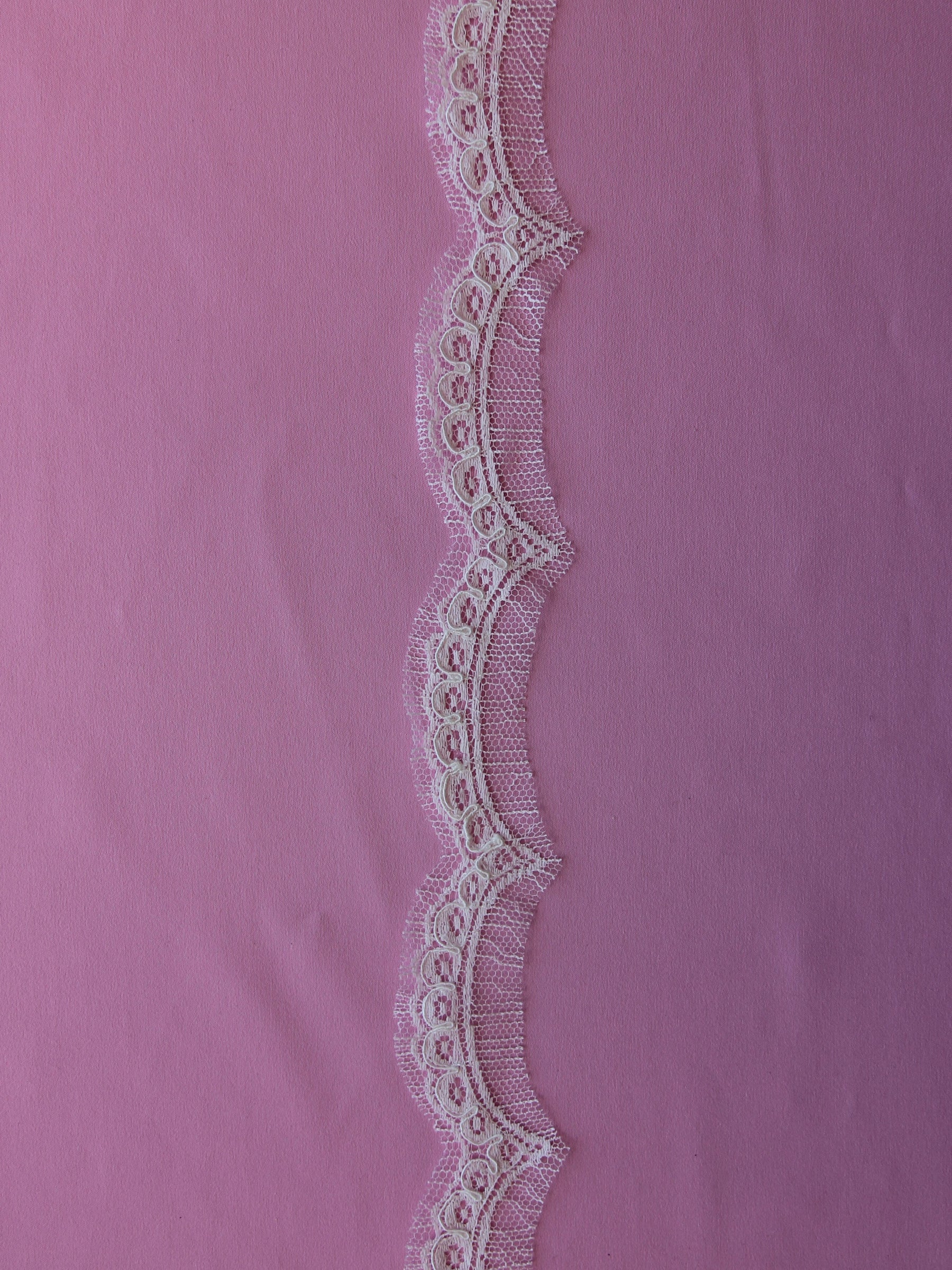 Silk White Chantilly Lace Trim - Pippi