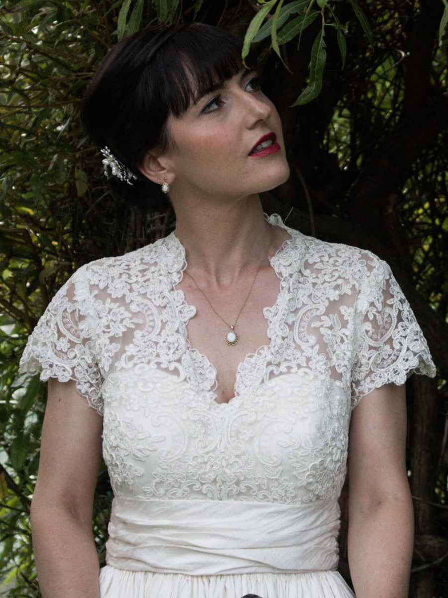 Ivory Corded Lace - Belinda