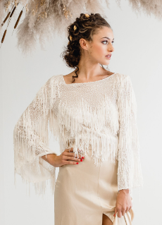 Modern weddding dress with a boho vibe using tassle ivory lace Charleston 2