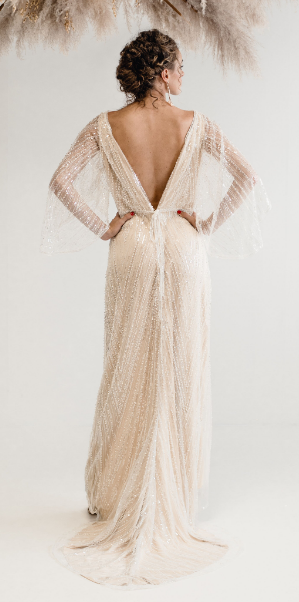 Modern wedding dress featuring contemporary ivory lace Fatoumata 4