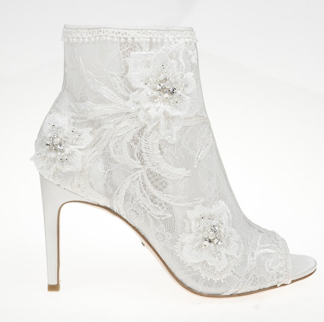 Modern Wedding shoes made using ivory lace Keegan 1