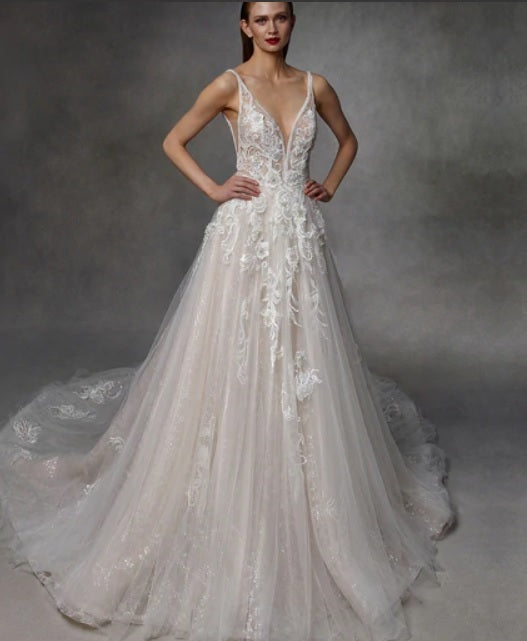Wedding dress using ivory lace Keegan 2