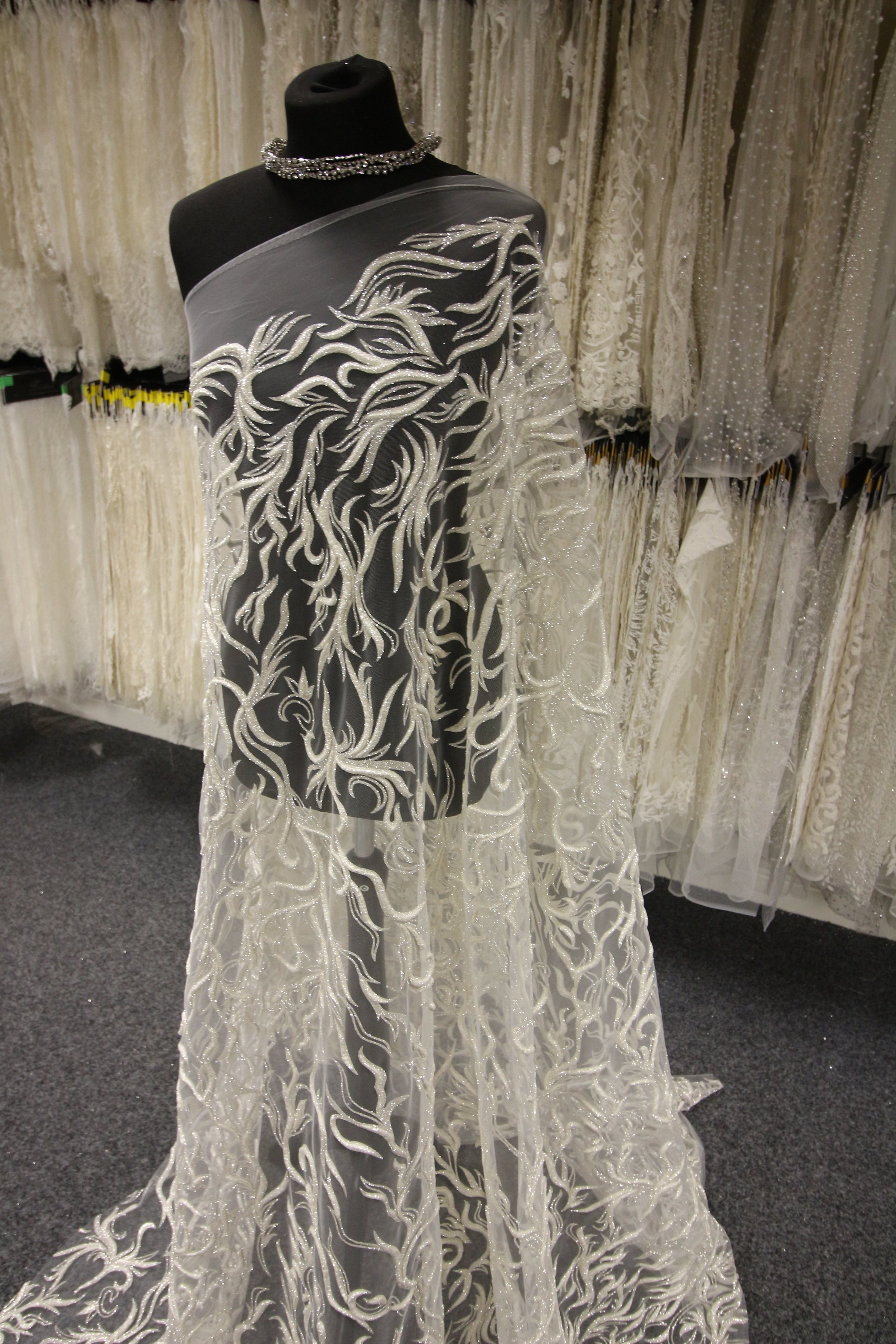 Glitter Lace : Shimmering Style - Bridal Fabrics Glitter Lace : Shimmering Style - Bridal Fabrics