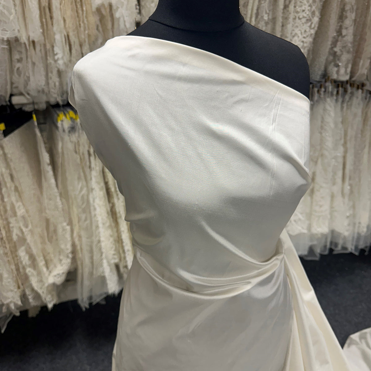 Dupion Fabrics : Luxury Wedding Dress - Bridal Fabrics Dupion Fabrics : Luxury Wedding Dress - Bridal Fabrics