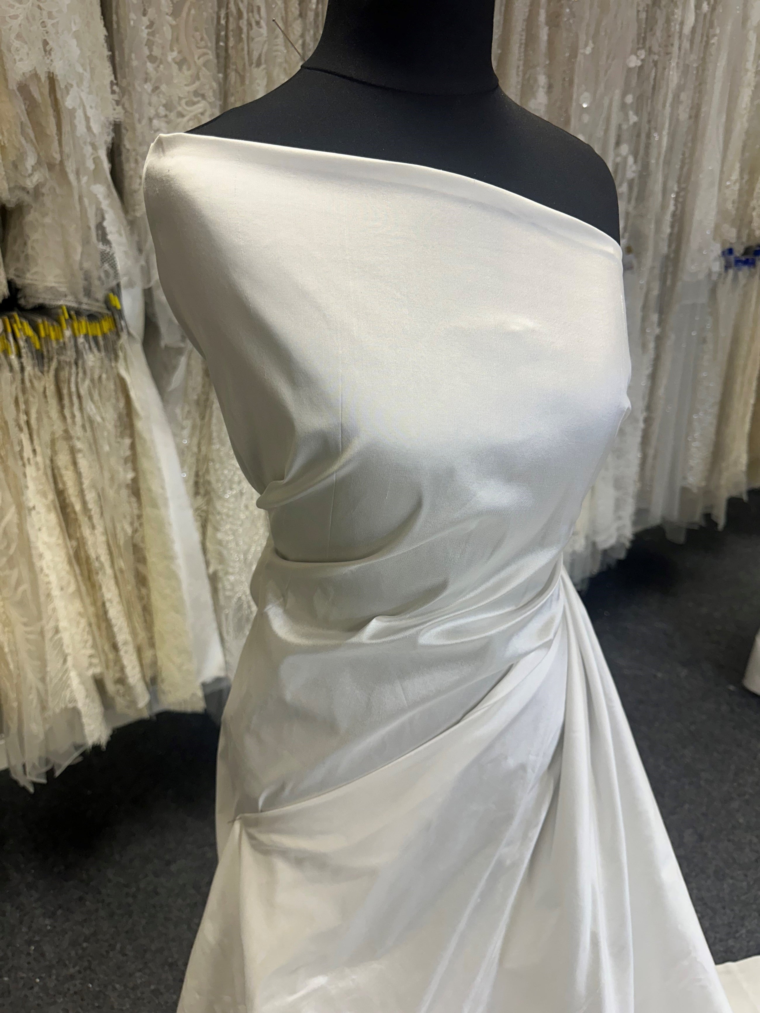 Plain Silk Fabrics : Wedding Dress Styling - Bridal Fabrics Plain Silk Fabrics : Wedding Dress Styling - Bridal Fabrics