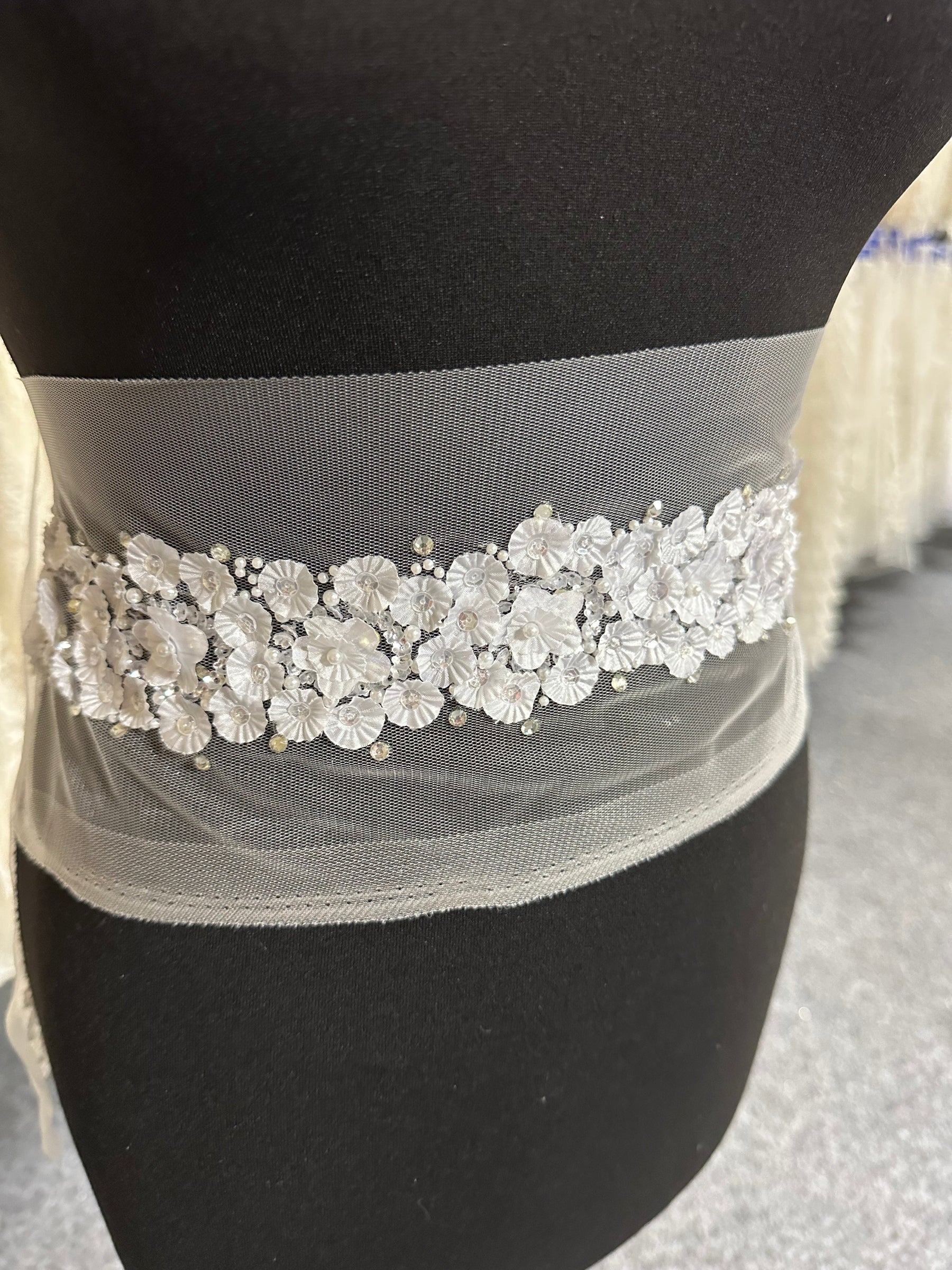 3D Ivory Lace Trim - Ragamuffin