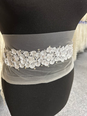 3D Ivory Lace Trim - Ragamuffin