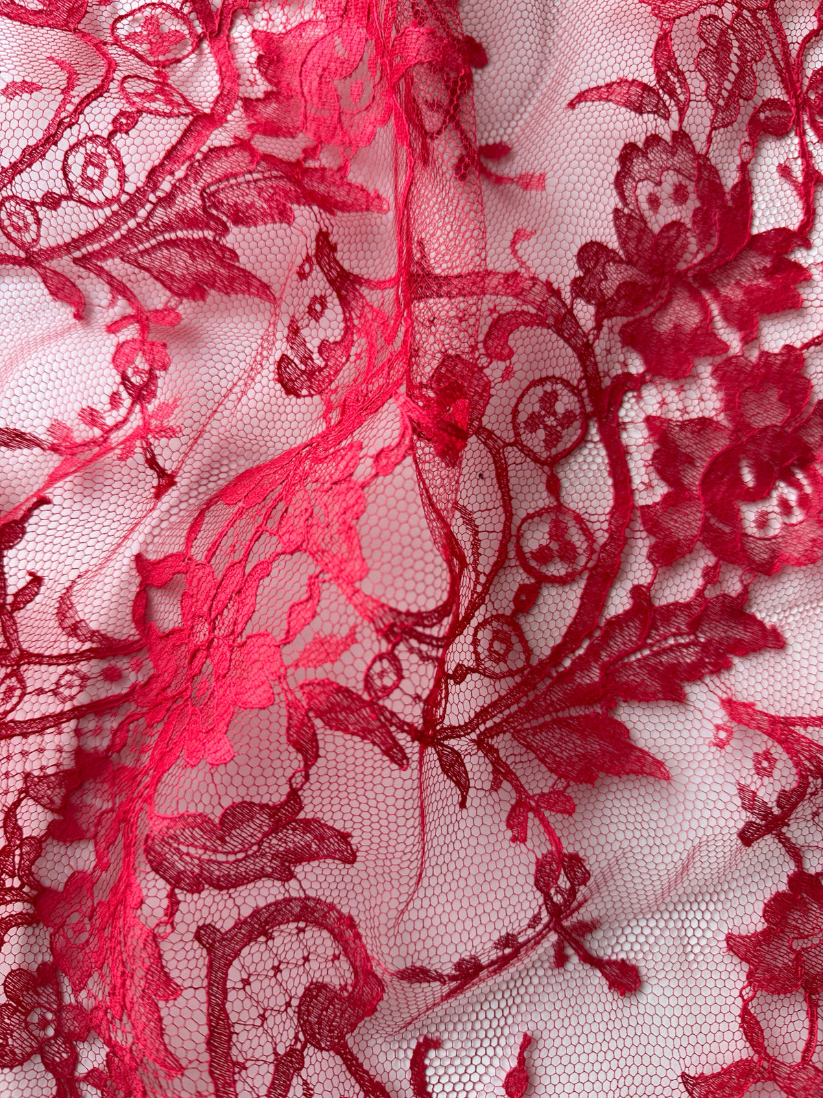 Scarlet Chantilly Lace - Blitzen