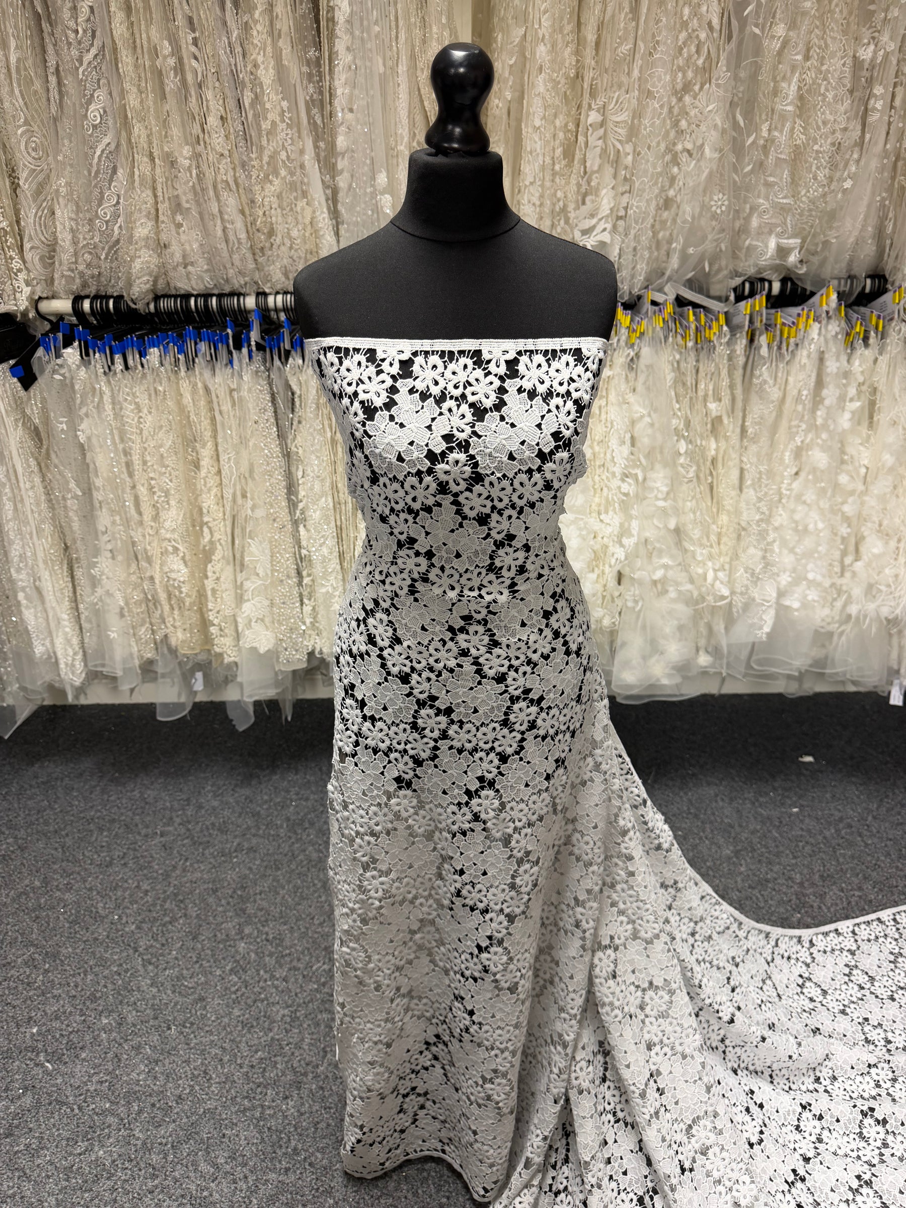 Silver Guipure Lace - P801