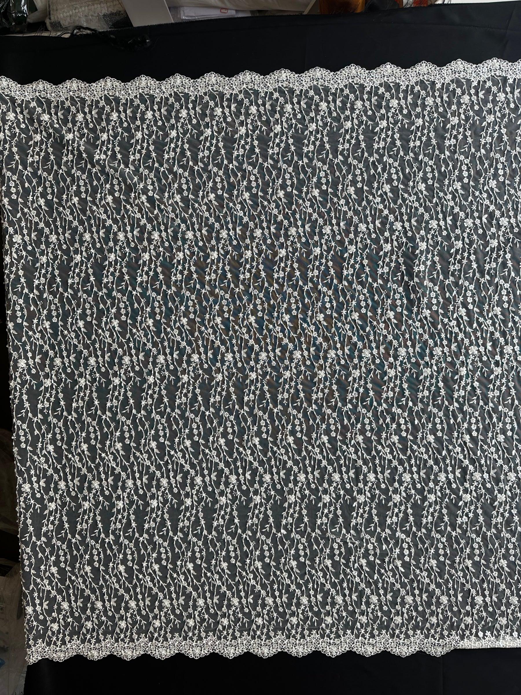 Ivory Beaded Lace - Laranjal