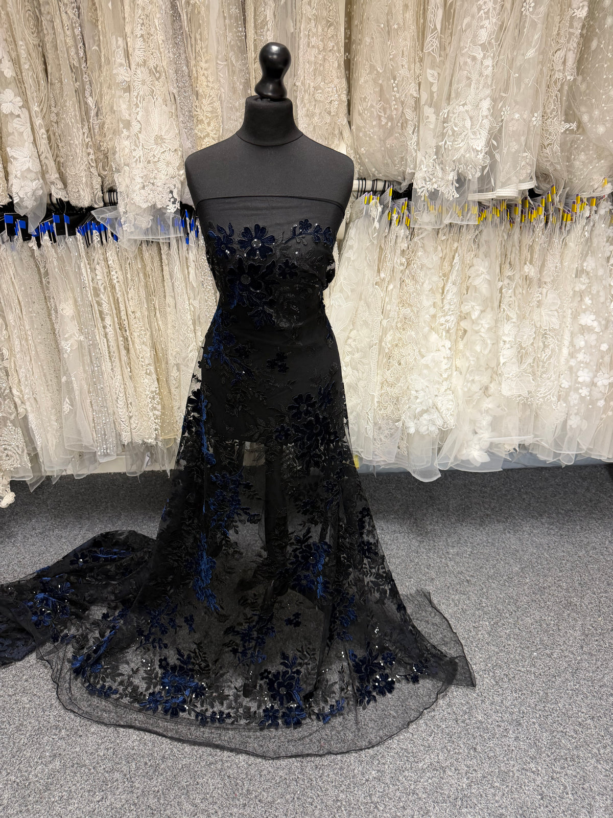 Black and Navy 3D Velvet Lace - EB3056