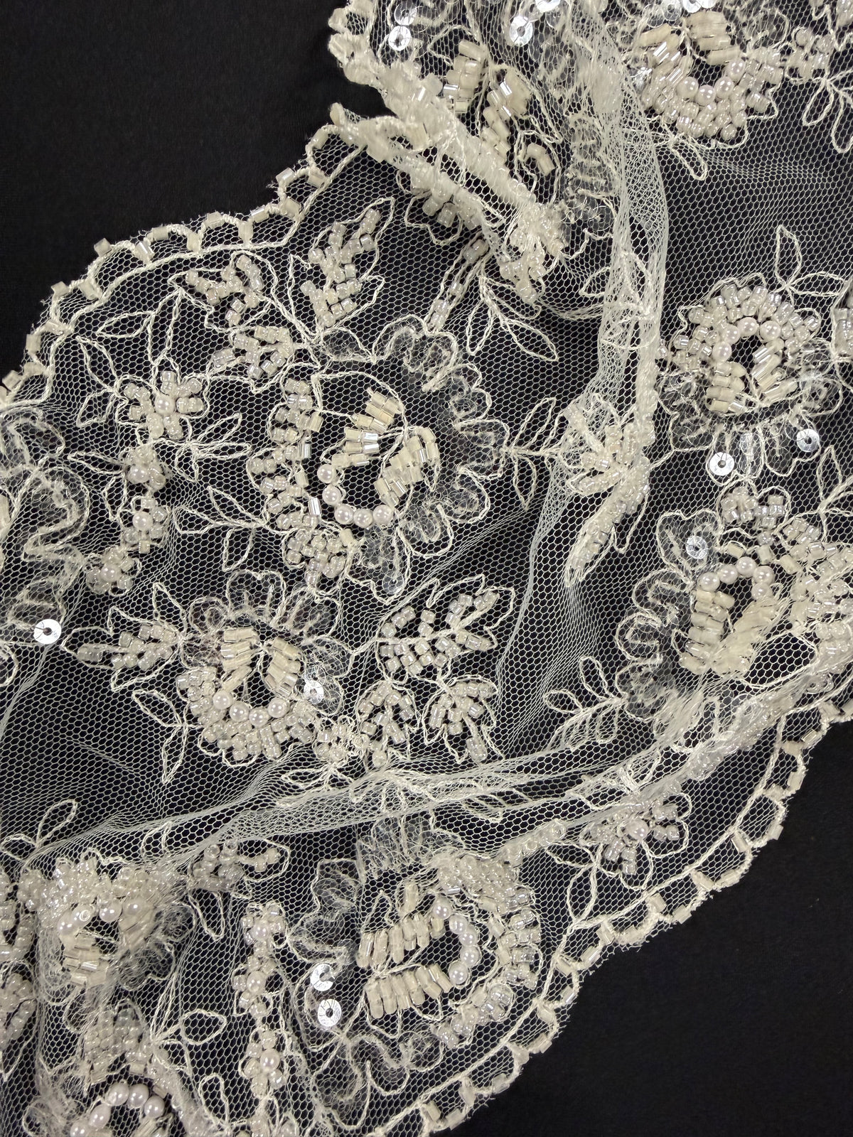 Ivory Raschel Lace Trim - T627
