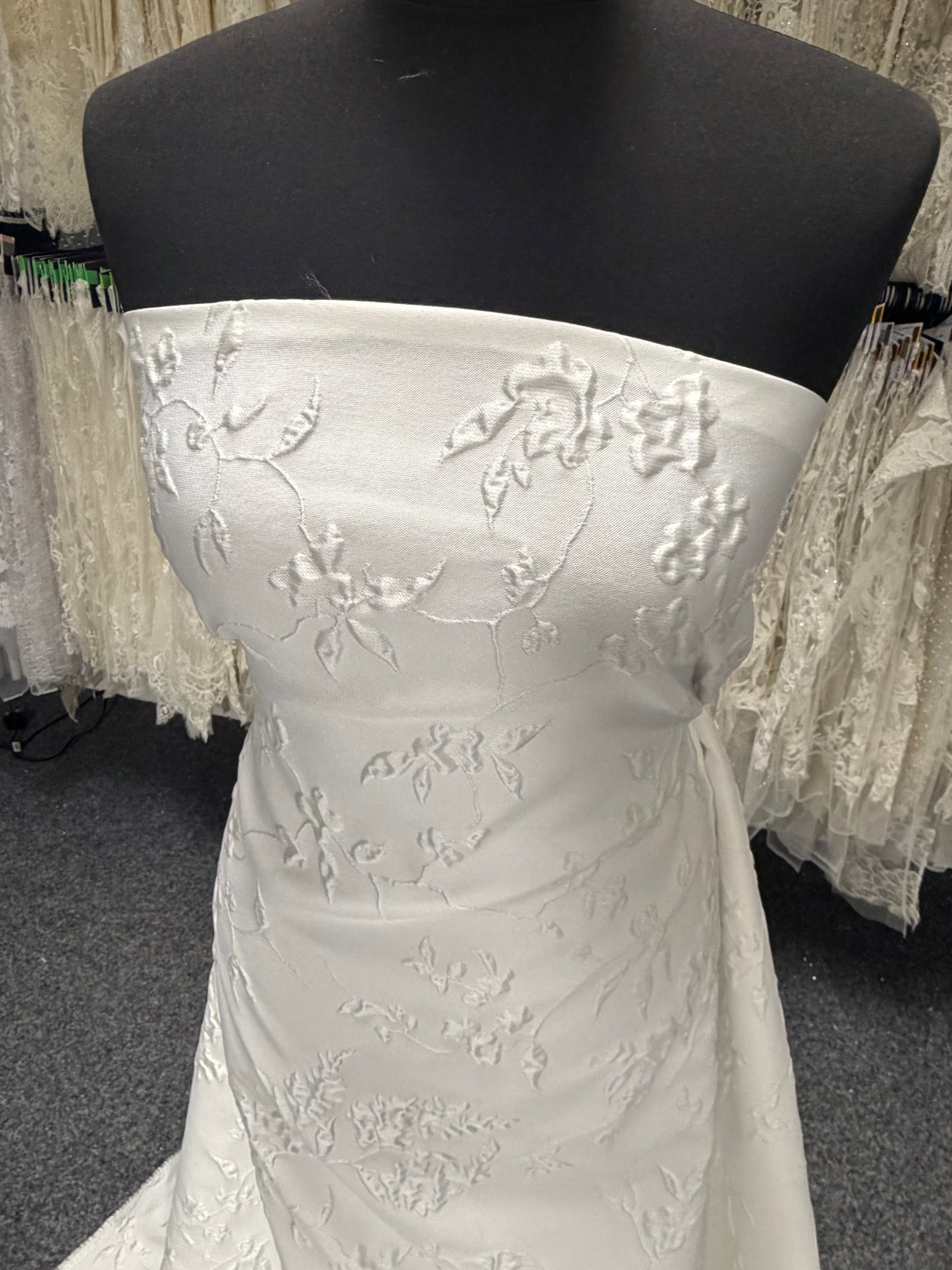 Ivory Jacquard Brocade - Tresorini