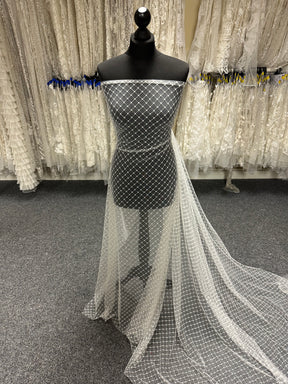 Ivory Embroidered Lattice Lace - Quadira