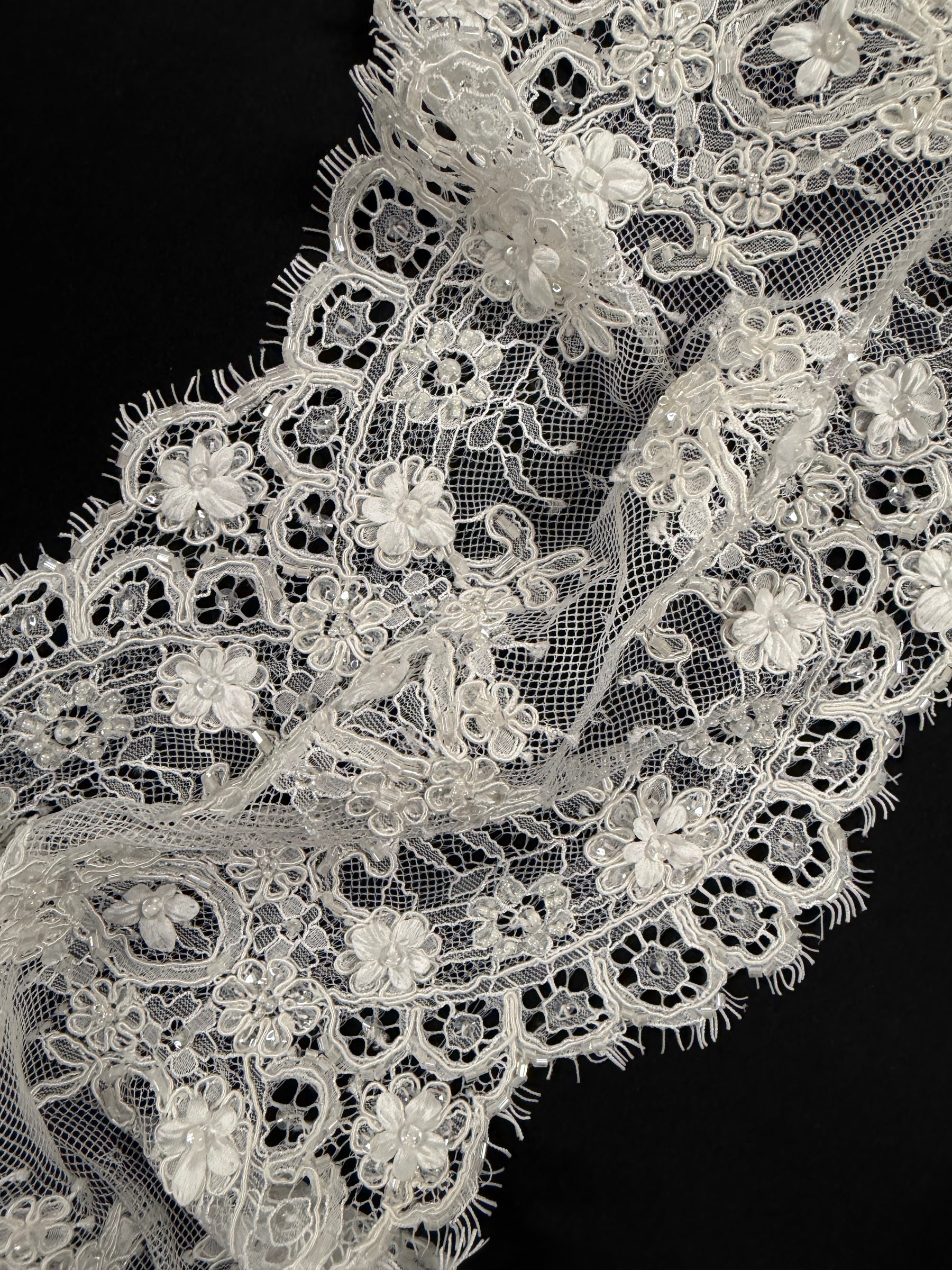 Ivory Corded and Beaded Lace Trim - T680