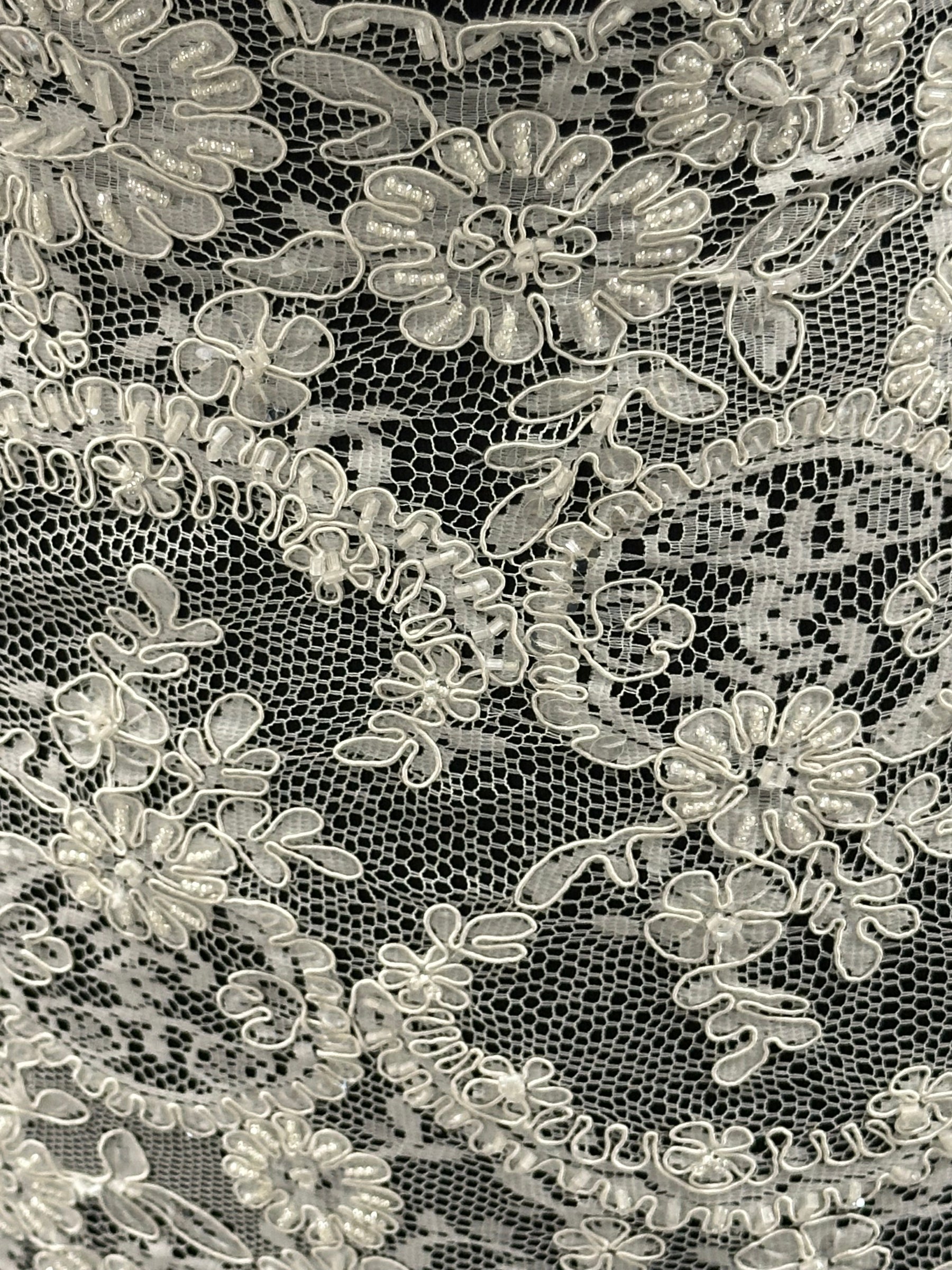 Ivory Corded Lace Trim - Tangent