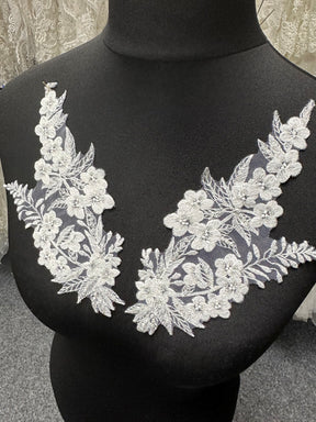 Ivory Beaded Lace Appliques - MT4011