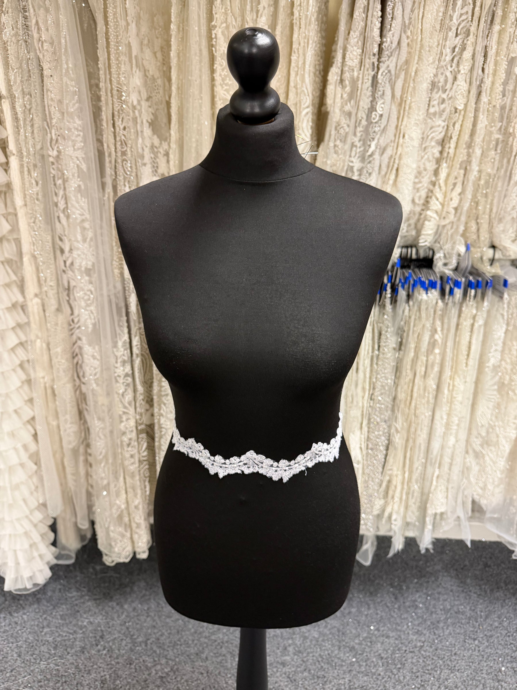 White Beaded Trim - T745