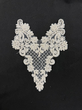 Ivory/Silver Beaded Applique - T902