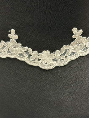 Ivory Corded Lace Trim - T642