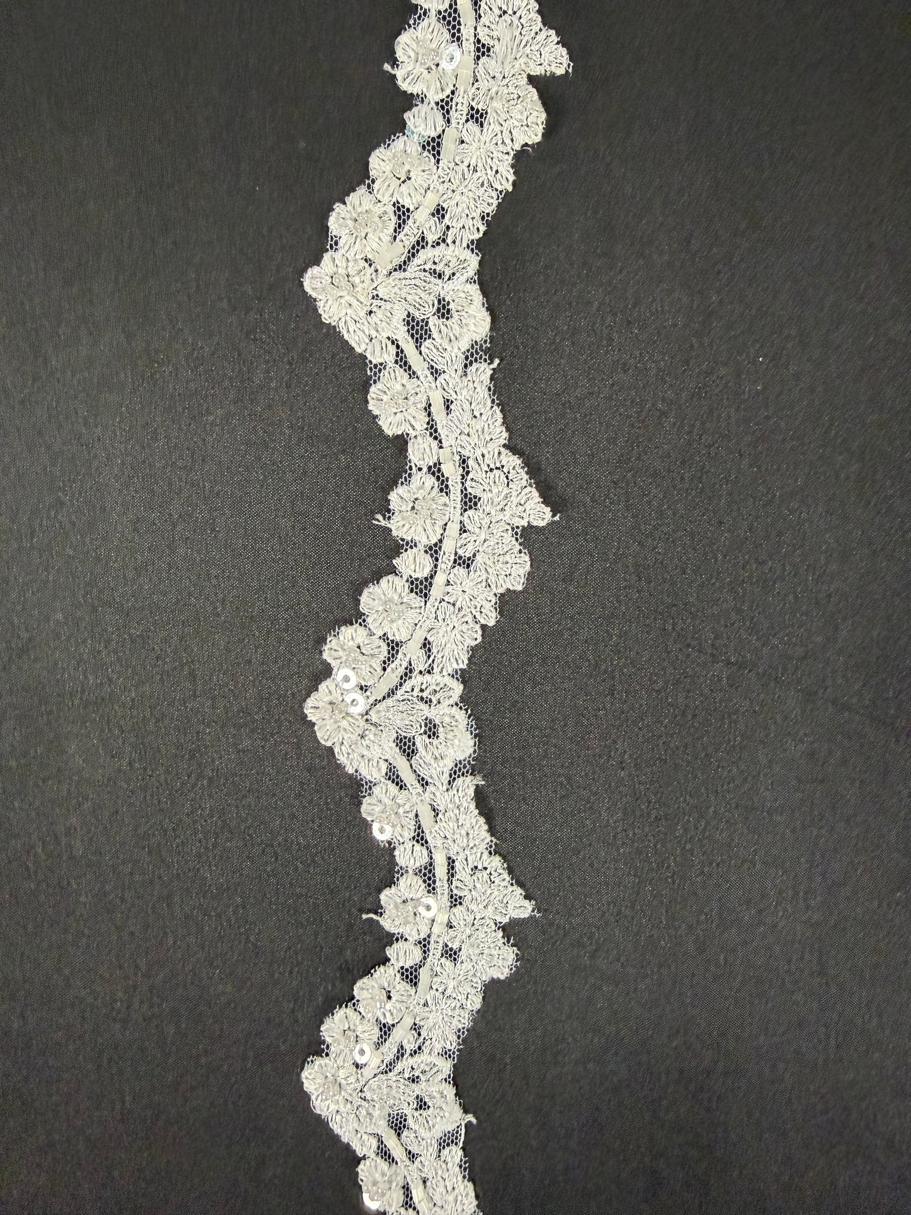 White Beaded Trim - T745