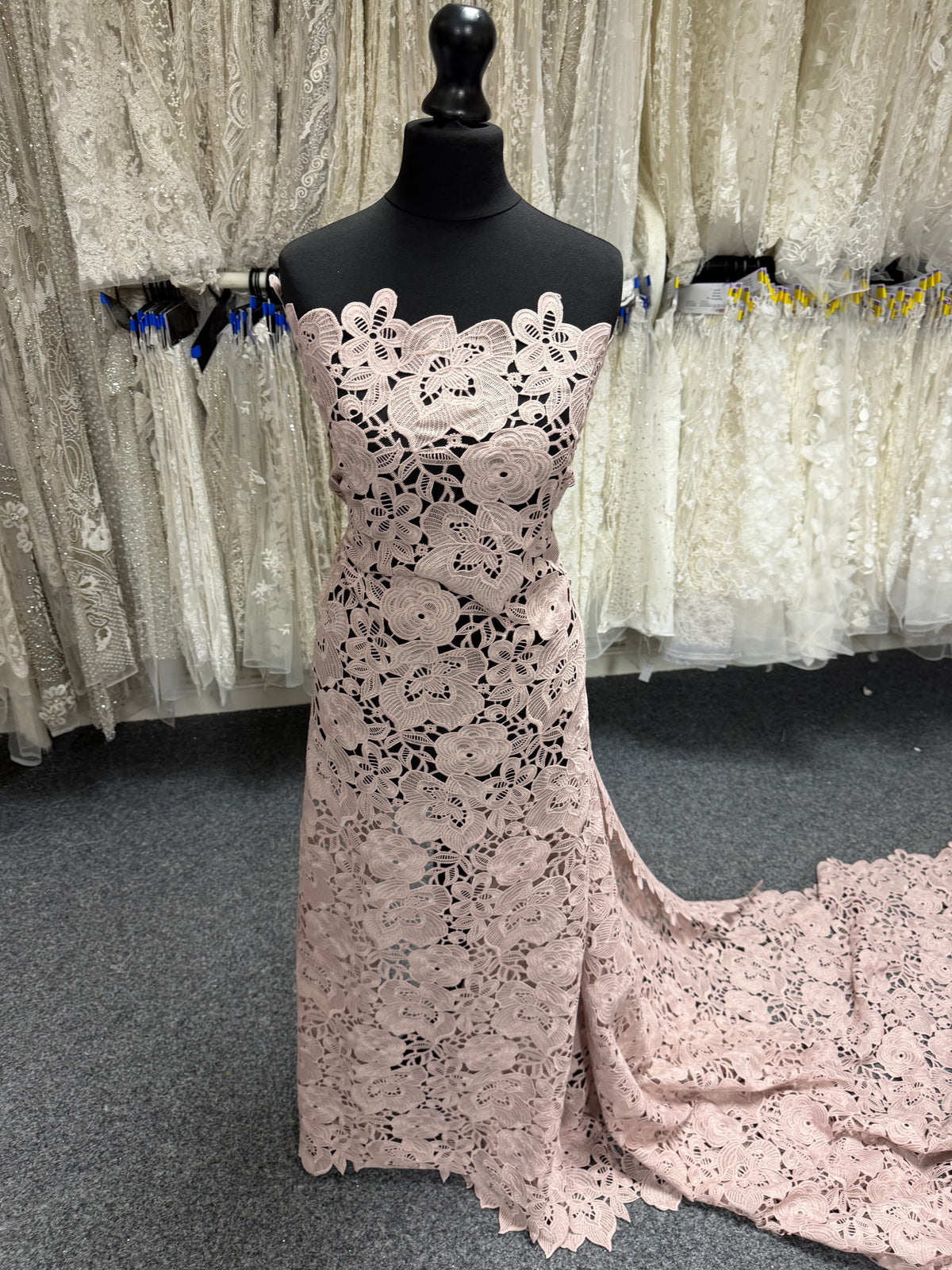 Dusky Rose Stretch Guipure Lace - LB2015