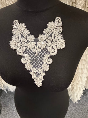Ivory/Silver Beaded Applique - T902
