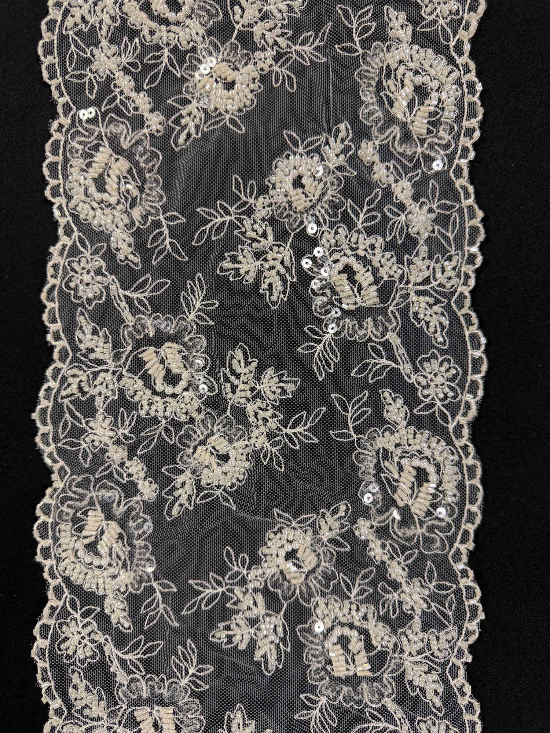 Ivory Raschel Lace Trim - T627