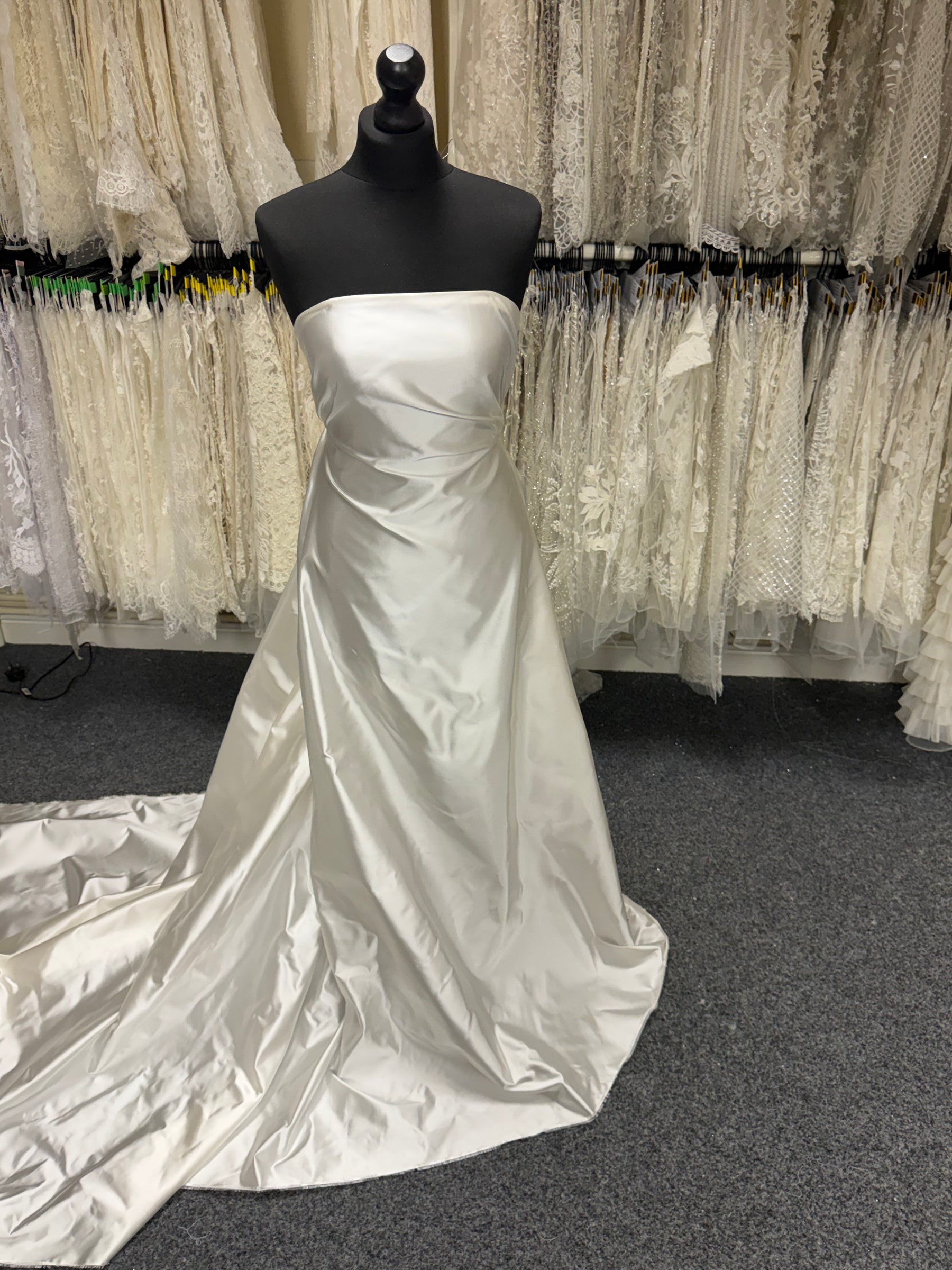 Ivory Polyester Duchess Satin - P748