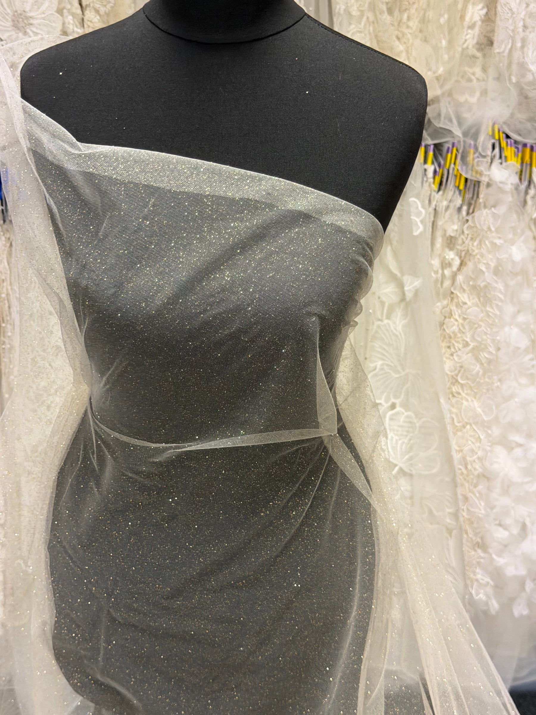 Ivory with Gold Glitter Tulle - P15