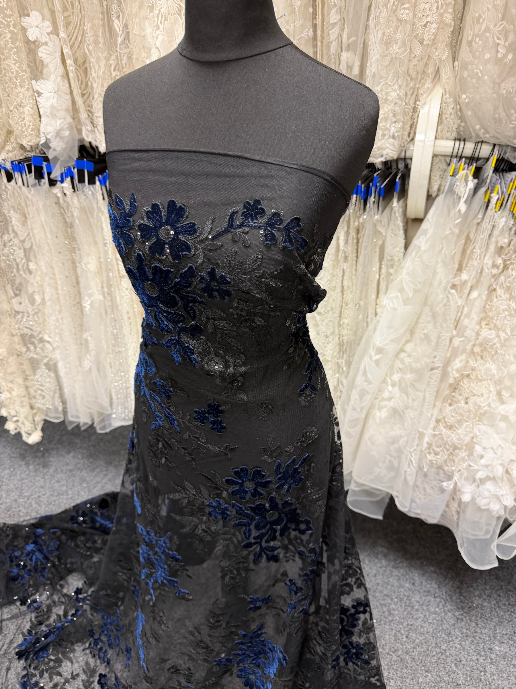 Black and Navy 3D Velvet Lace - EB3056