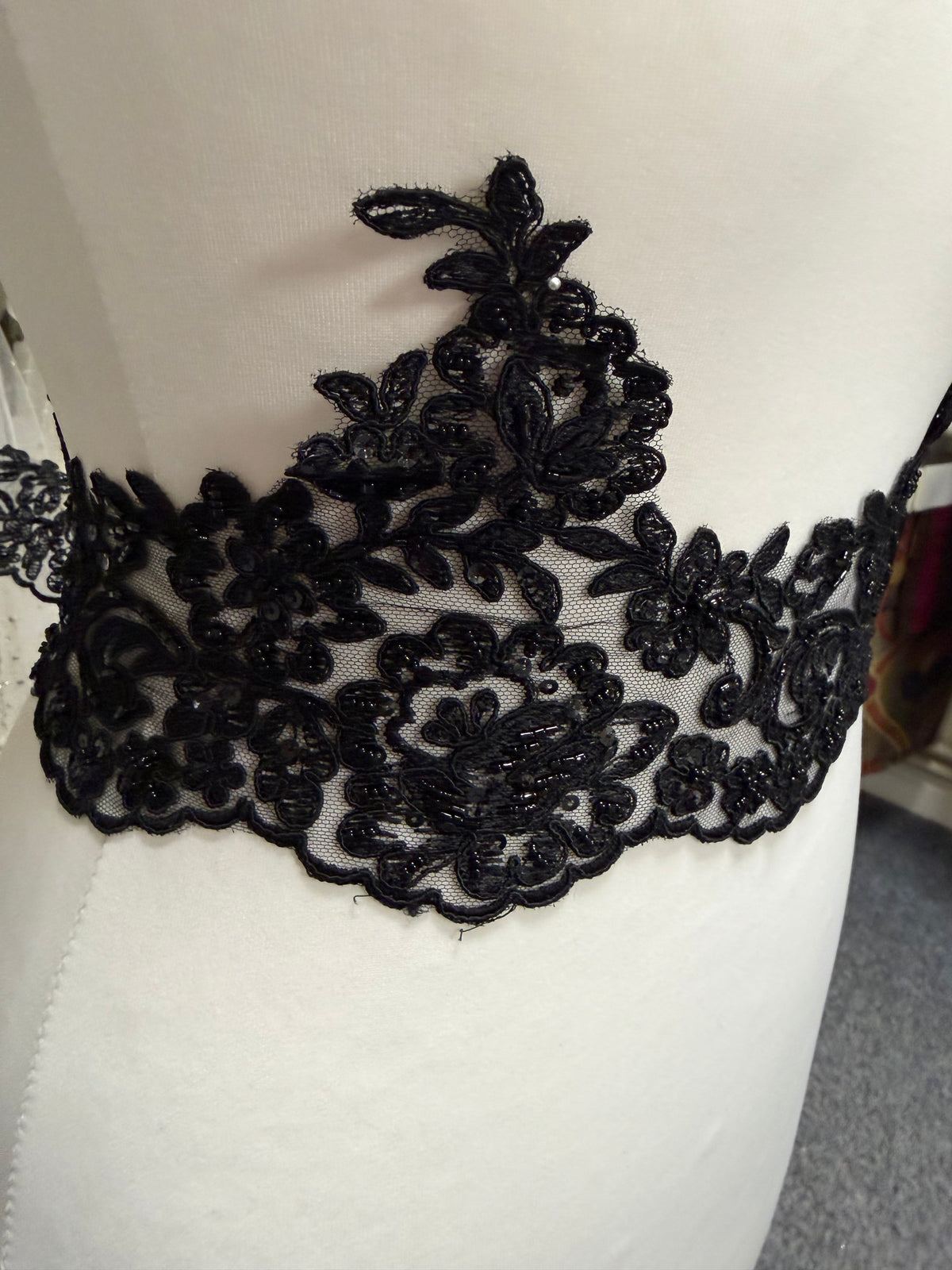 Black Beaded Lace Trim - T226