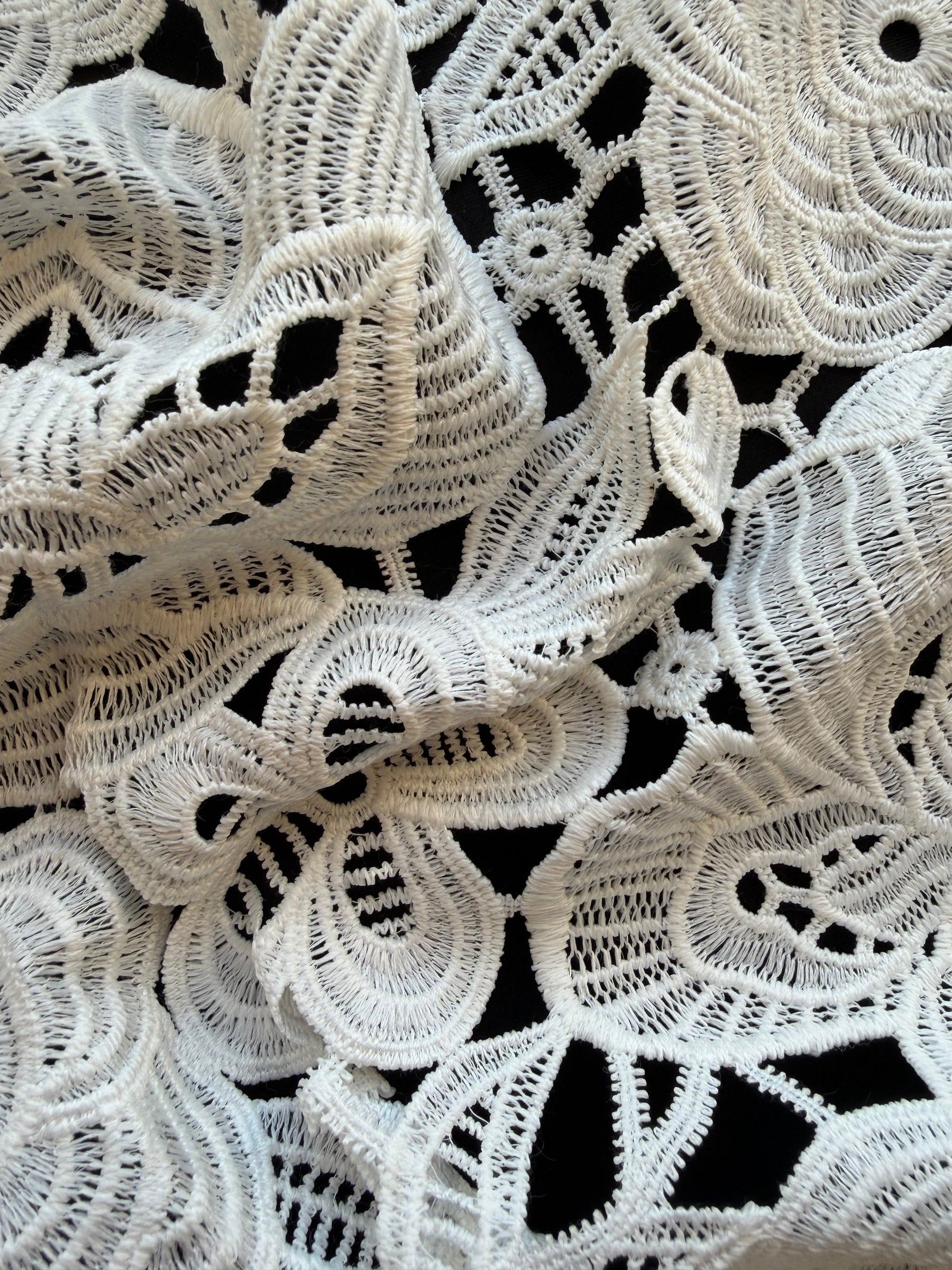 Ivory Stretch Guipure Lace - LB2015