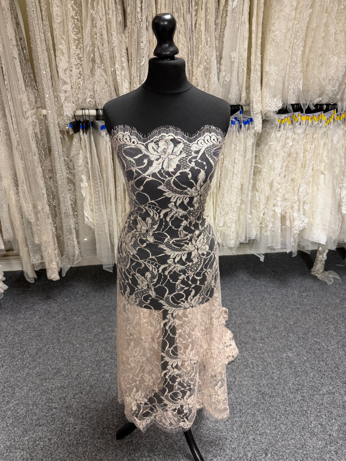 Dusky Rose French Lace - LA2012
