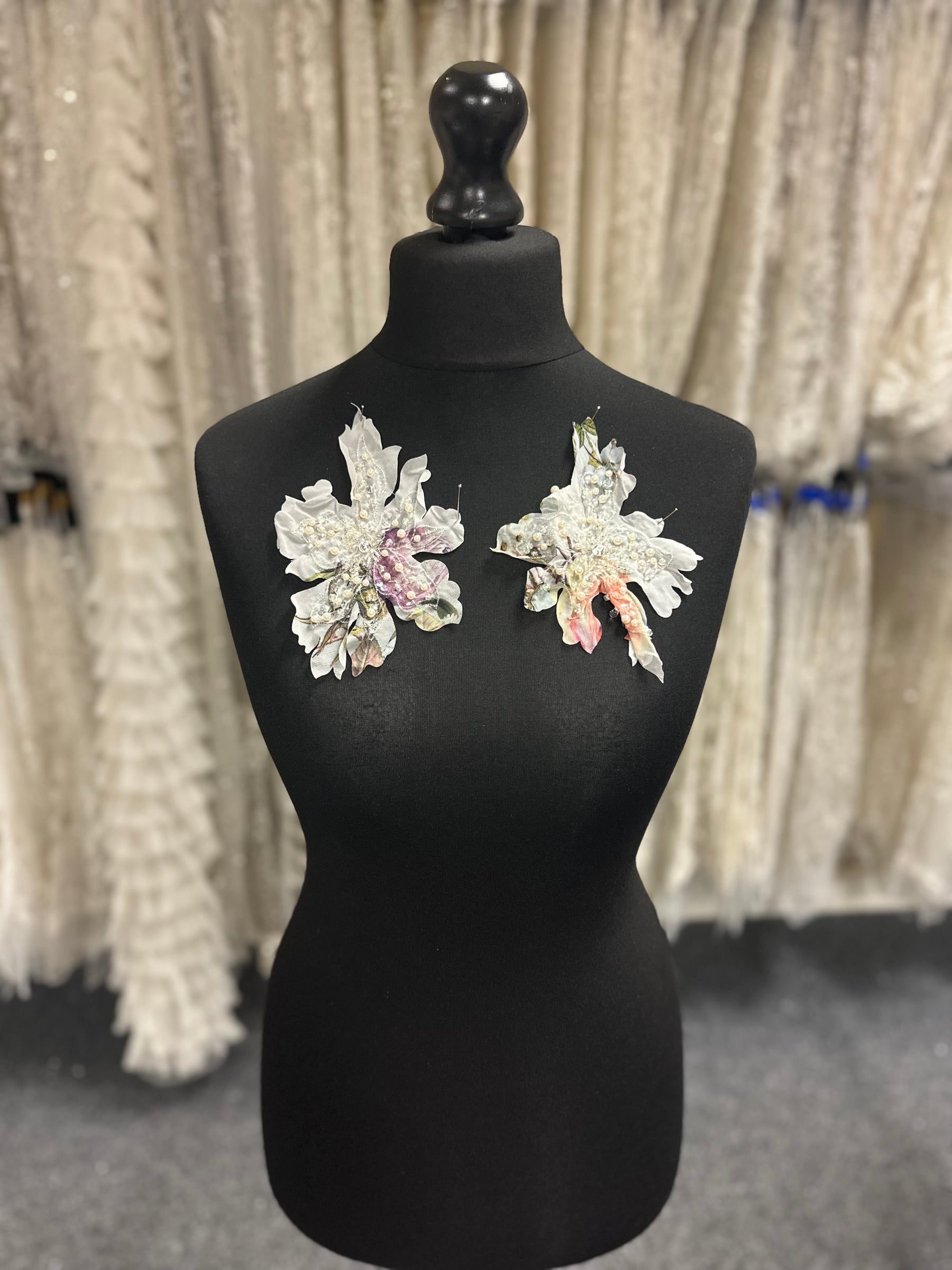 Printed Lace Appliques - Medius