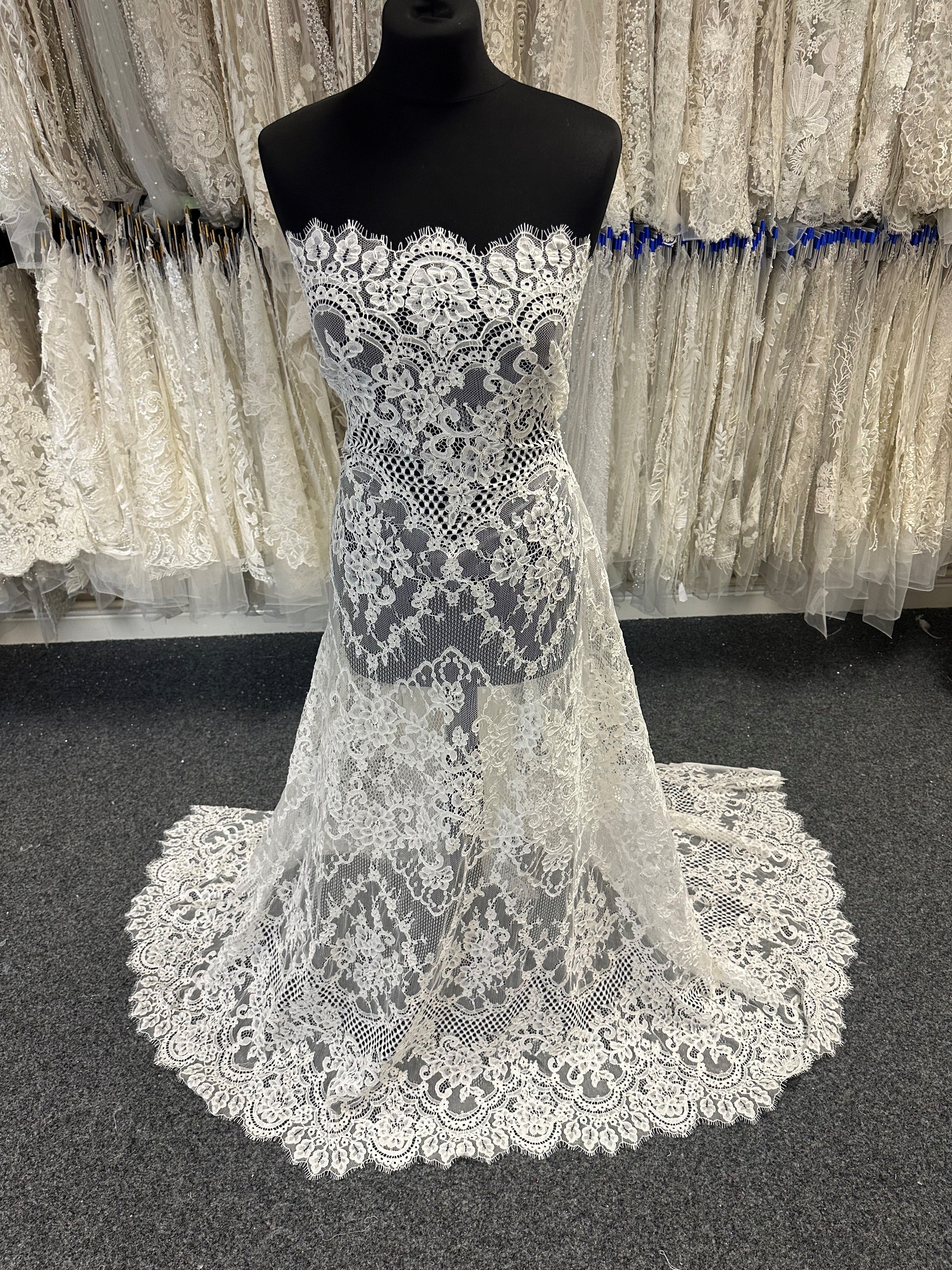 Ivory Corded Raschel Lace - Baum (LA7011)