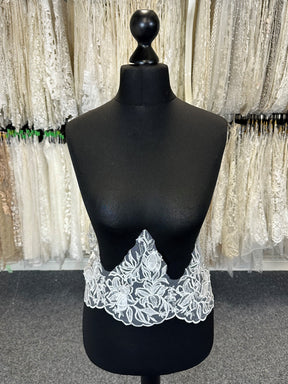 Ivory Embroidered Lace Trim (Small) – Calinda